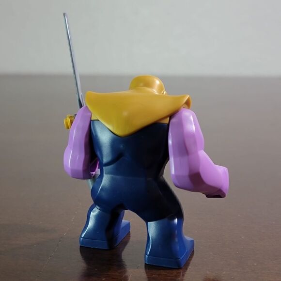 Lego Marvel Infinity War Thanos Minifigure 76107 With Sword Superheroes New - Picture 3 of 7